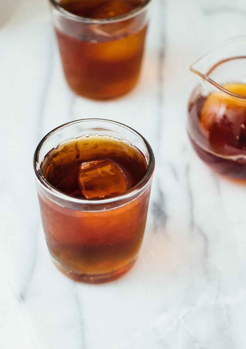 image of Organic Pure Black Iced Tea in glasses