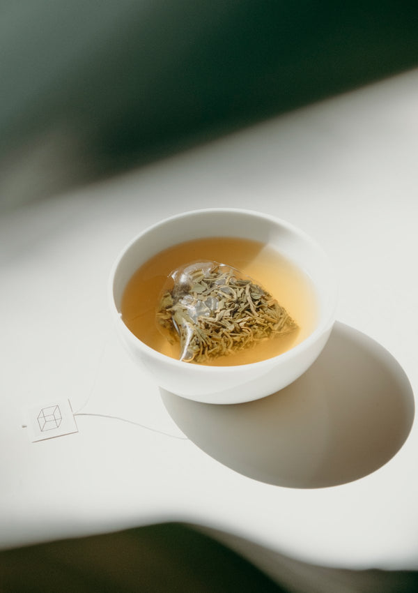 photo of organic emerald spring kilogram tea in cup